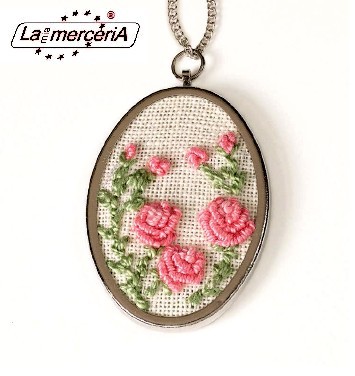 PENDENTE OVALE 3,6x5,0cm CON CATENELLA