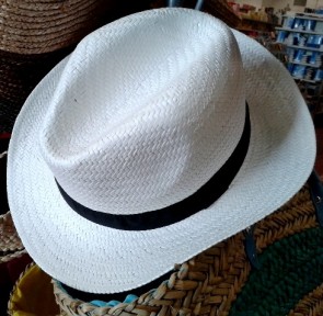 CAPPELLO BIANCO MODELLO BORSALINO